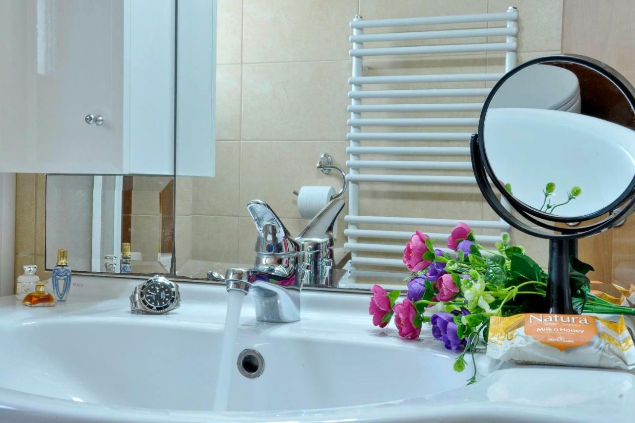 The Nereids Apartment เอเธนส์ ภายนอก รูปภาพ